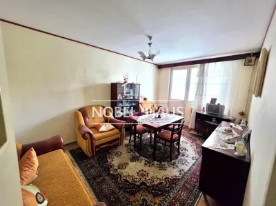 Apartament 3 camere, etajul 2, decomandat, zona Gradina, Barlad - Barlad