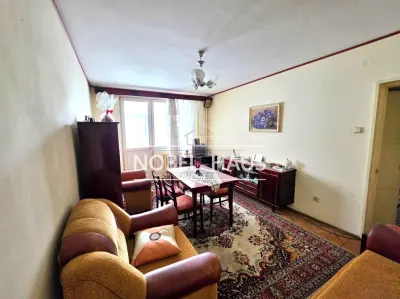 Apartament 3 camere, etajul 2, decomandat, zona Gradina, Barlad - foto 2