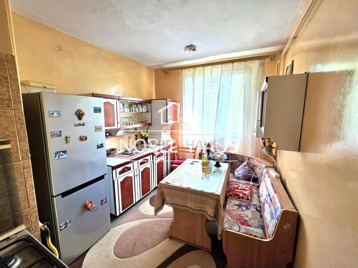 Apartament 3 camere, etajul 2, decomandat, zona Gradina, Barlad - foto 3