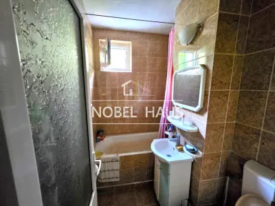 Apartament 3 camere, etajul 2, decomandat, zona Gradina, Barlad - foto 9