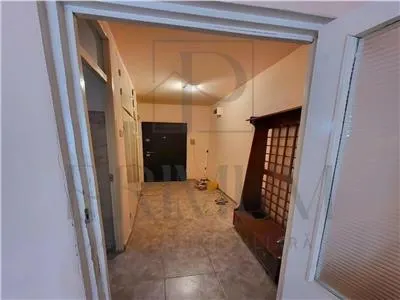 LIPOVEI - APARTAMENT 1 CAMERA - etaj intermediar, renovat - foto 4