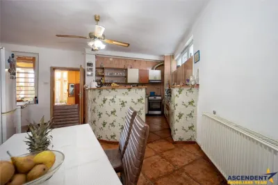 Pe incantare florala, casa cu 5 camere, curte individuala, Central, Brasov - foto 10