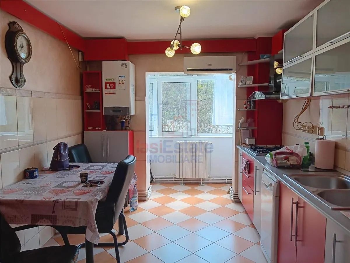 Langa padure Bd Poitiers Etajul 1 - Apartament 3 camere - foto 22