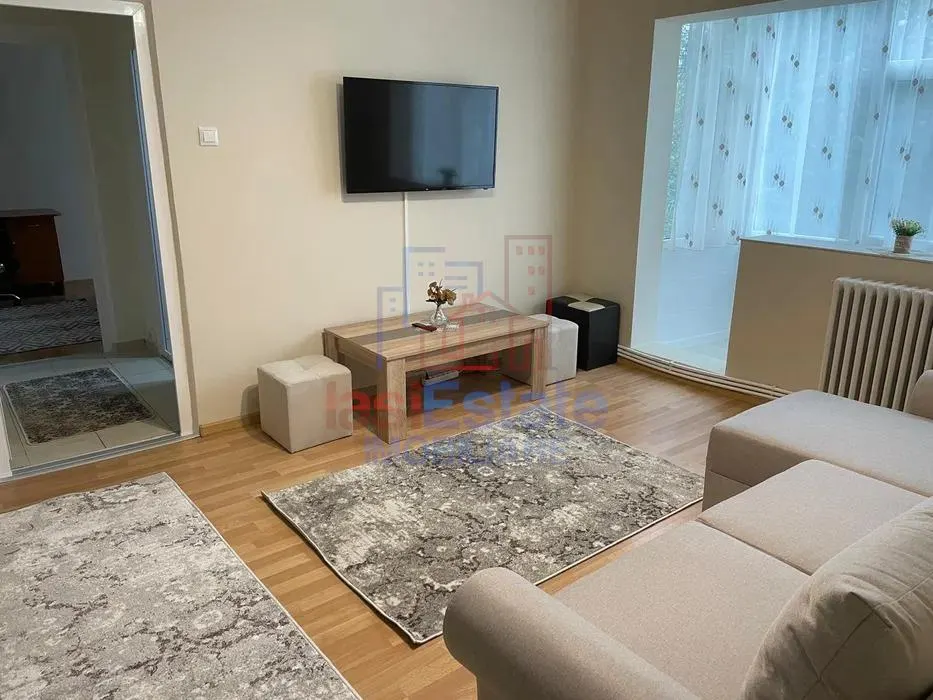 Apartament 3 Camere Podu Ros - Scoala Titu Maiorescu - foto 1