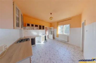3D! Apartament in casa:recomandat locuinta sau business, Garii -Tractorul, Brasov. - foto 3
