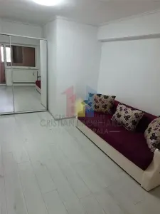 Mobilat si Utilat, 1 camera Etaj 2, zona Vidin - Braila