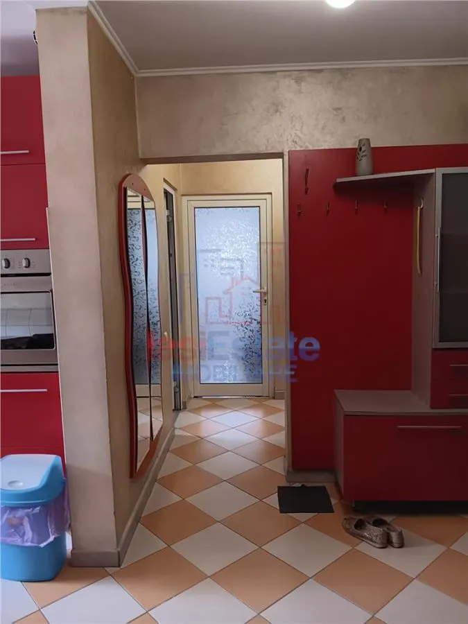 Bloc din 1990 - Bd Poitiers Etajul 1 - Apartament 3 camere - foto 19