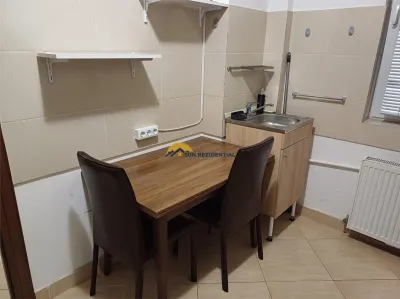 Metrou Aparatorii Patriei- garsoniera in bloc 2012 - foto 2