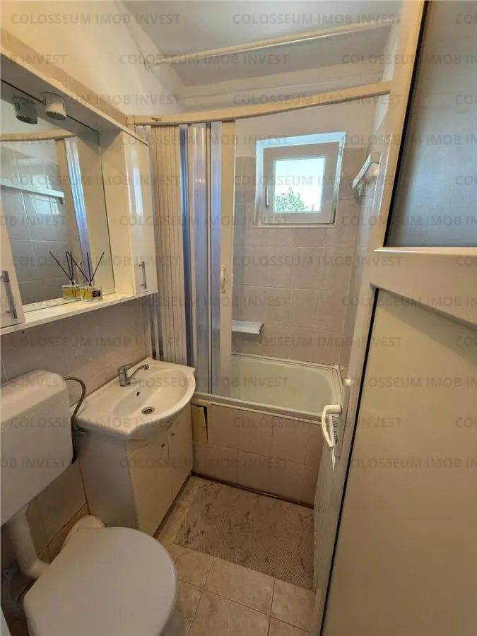 Apartament 3 camere, semidecomandat - zona Florilor - foto 6
