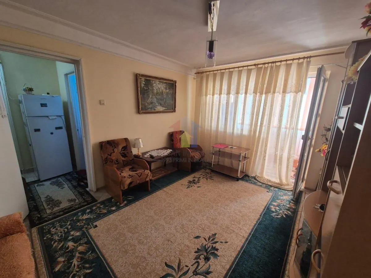 Apartament 3 camere zona Viziru 1, etaj 2 - foto 3