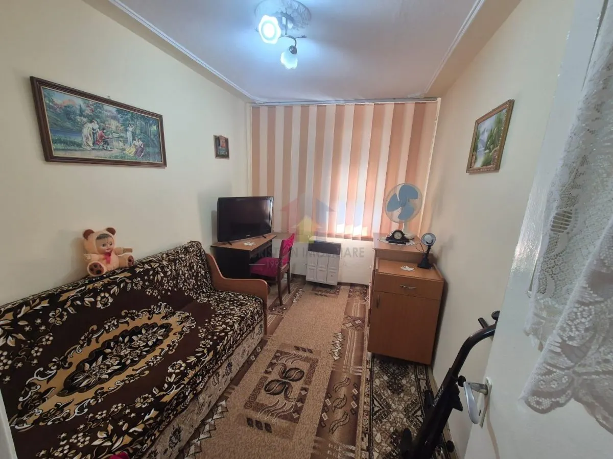 Apartament 3 camere zona Viziru 1, etaj 2 - foto 5