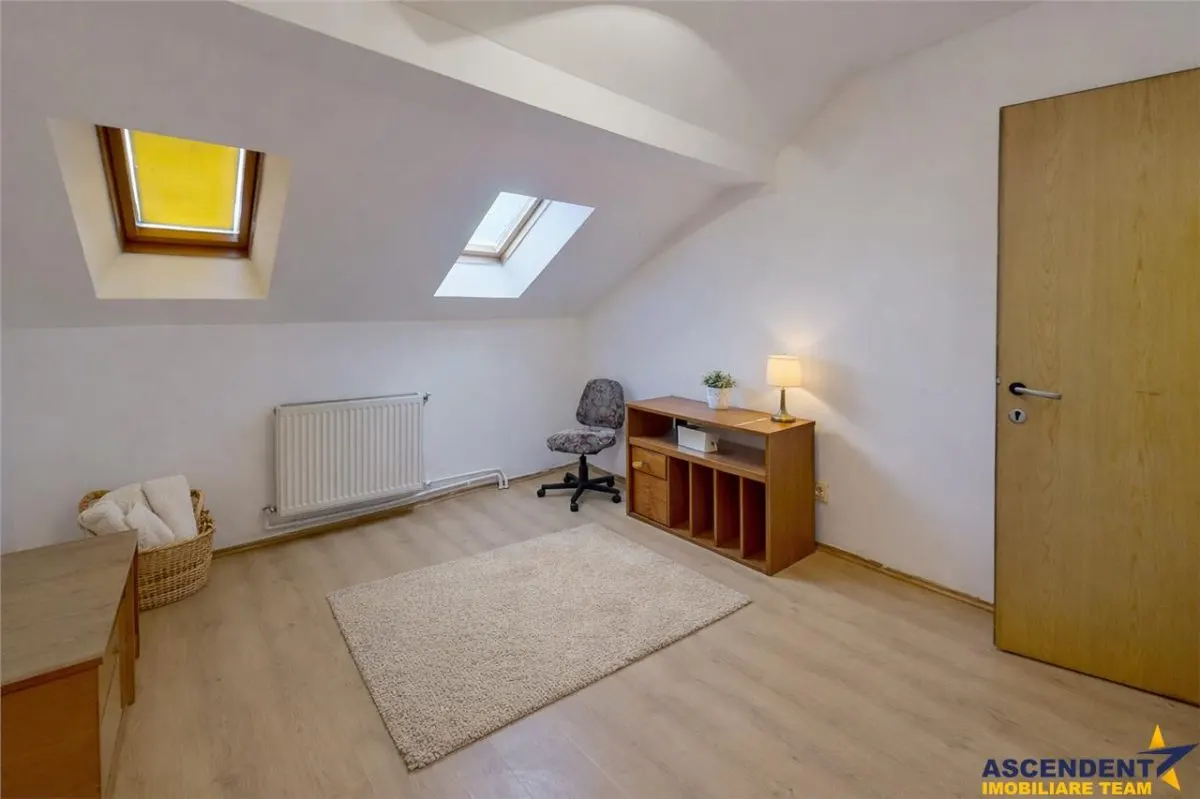 Rezidenta pe doua nivele, 2 dormitoare si living,  eficenta energetic, Garii, Brasov - foto 4