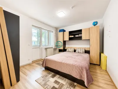 Vand apartament cu 3 camere, ETAJ 1, 7 Noiembrie 8 minute de UMF - foto 7