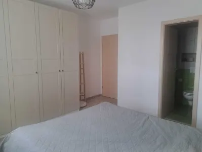 Apartament 3 camere mobilat-utilat, loc de parcare ,Tractorul -Grandis,179000 Euro - foto 4