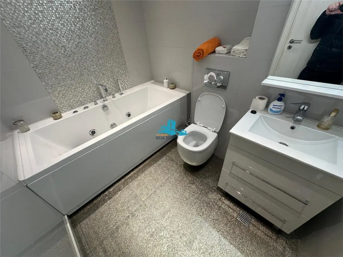 Inchiriere apartament 2 camere, 75mp, 2 bai, bloc 2015, parcare - foto 7