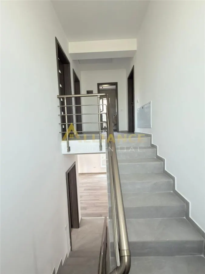 Casa individuala ~ P+1E+POD ~ 5 camere - 2 bai ~ 309 teren - foto 9