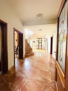 Vanzare Casa Vila cu piscina gradina 2500 mp Pipera - foto 2