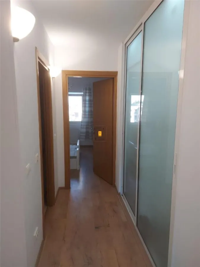 Inchiriere apartament 3 camere zona Piata Mihai Viteazul - foto 2