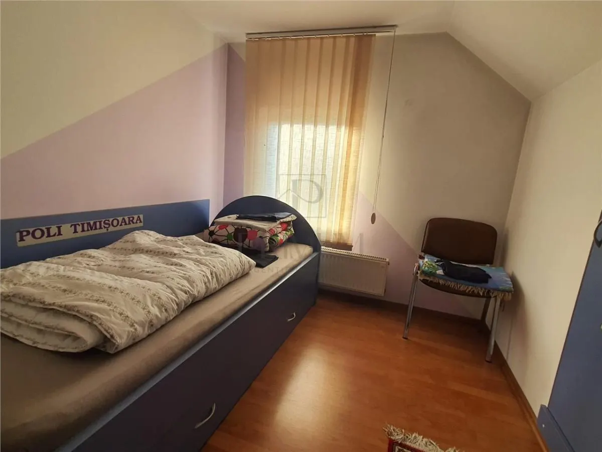 FREIDORF, CASA DECOMANDATA CU 7 CAMERE, 5 DORMITOARE, 3 BAI, BUCATARIE INCHISA SI SPATII DE DEPOZITARE - foto 3