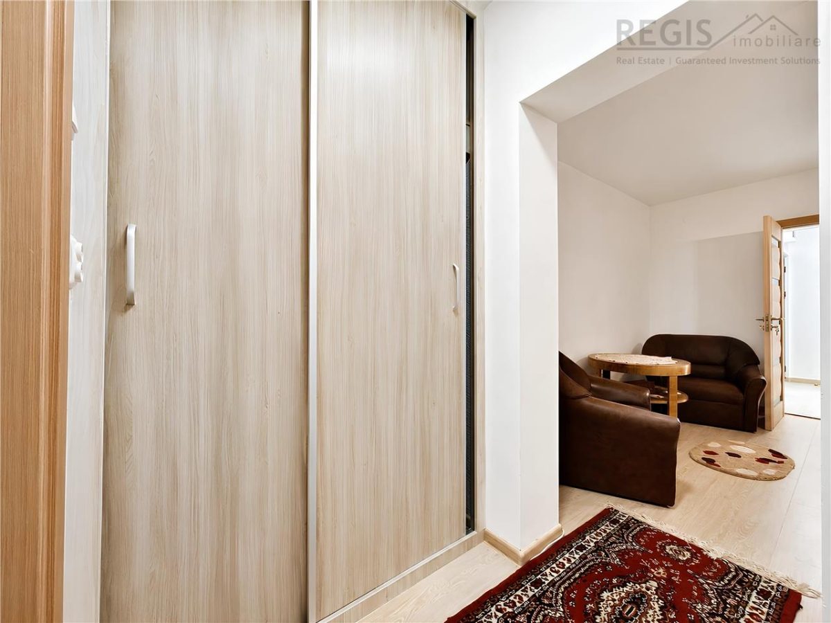 Apartament spatios cu 2 camere si 2 balcoane zona Tractorul - foto 10