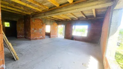 VIDEO | Casa Noua cu 4 camere - Teren imprejmuit 1.420 mÂ² | Viile Satu Mare - foto 5