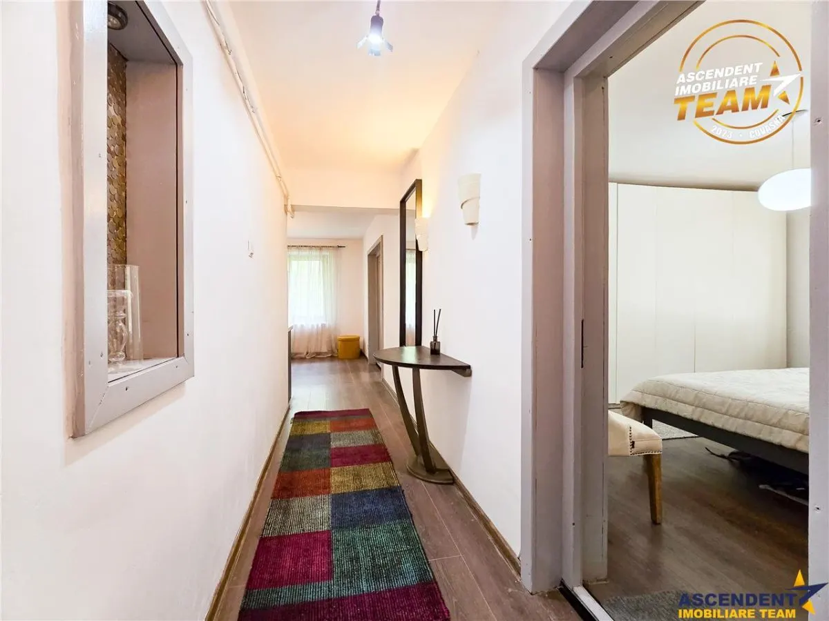 Zona ultracentrala, 2 camere decomandate, cu beci si garaj, Sfantu Gheorghe - foto 7