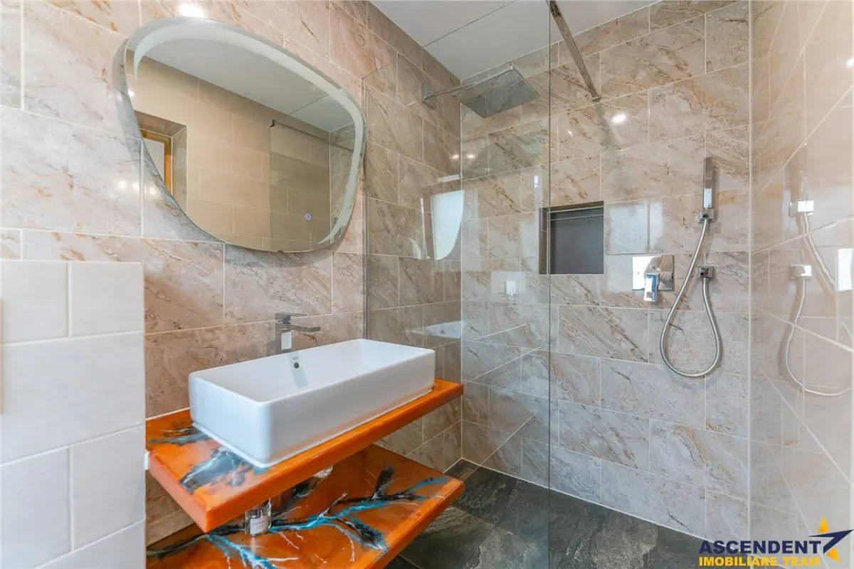 FILM& 3D! Vila high tech, cu semineu, jacuzzi, terasa, 7 camere, Central, Brasov - foto 16