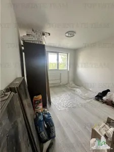 Apartament de 3 camere, decomandat,  renovat complet ,Drumul Taberei, 4 minute de metroul RÃ¢ul Doamnei - foto 4