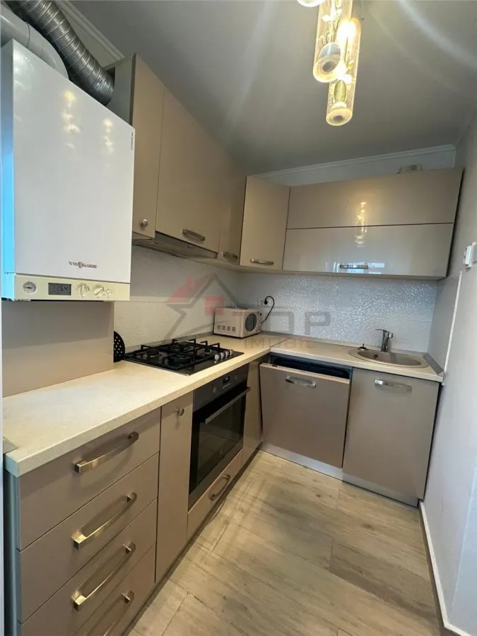 Inchiriere Apartament cu 3 camere Decomandat Palas Mall - foto 2