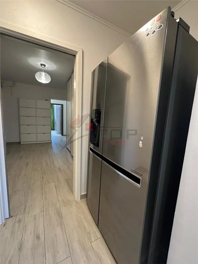Inchiriere Apartament cu 3 camere Decomandat Palas Mall - foto 11