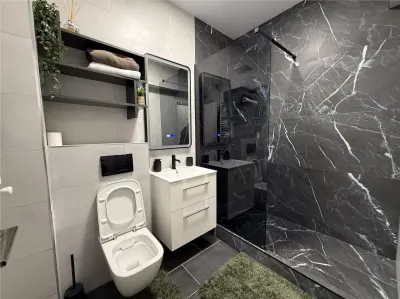2 CAM , CENTRU PODU ROS PALAS , UNIREA TOWERS, LUX, PRIMA INCHIRIERE - foto 7