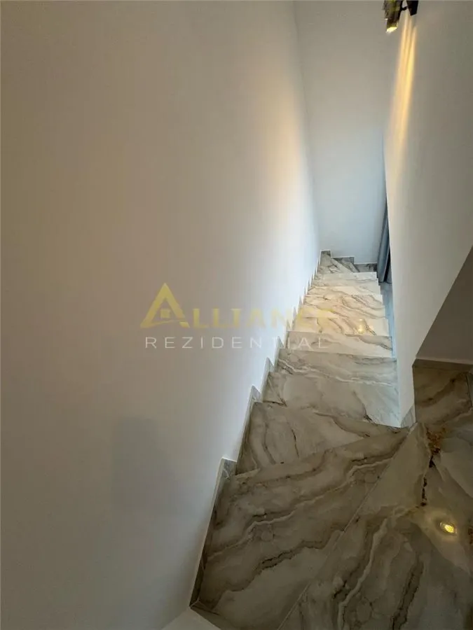 Penthouse 3 camere | 3 bai APARATORII PATRIEI - foto 12