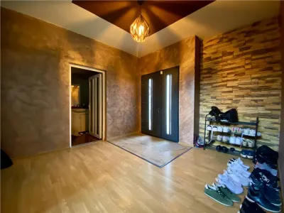 DAMBOVITA - CASA 4 CAMERE - 2 BAI - 4 LOCURI PARCARE - TERASA - Timisoara