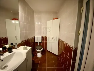 DAMBOVITA - CASA 4 CAMERE - 2 BAI - 4 LOCURI PARCARE - TERASA - foto 4