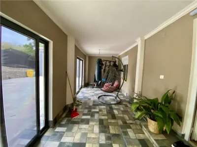 DAMBOVITA - 3 CAMERE - 2 TERESE - CURTE - PARCARE - Timisoara