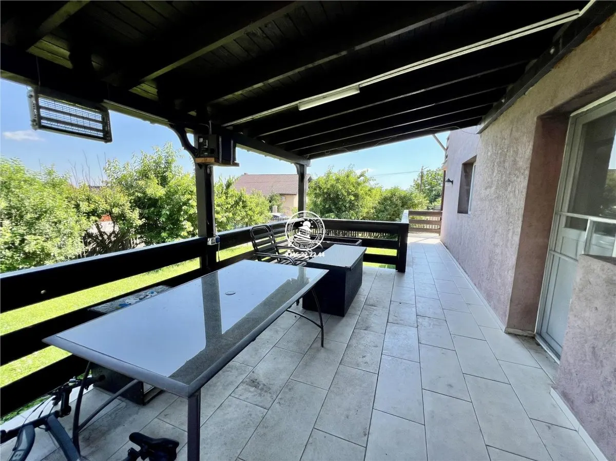 Vila cu 5 camere si 500mp de teren, de vanzare in Horpaz - foto 3