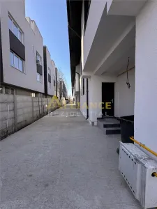 Vila P+1 ~ 4 camere -2 bai { Popesti - Leordeni } - Popesti-Leordeni