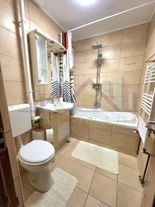 Apartament 3 camere decomandat renovat, mobilat si utilat, Valhuta - foto 11