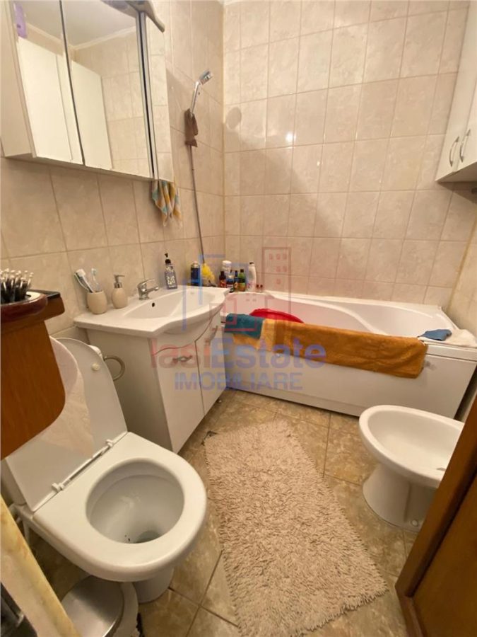 Apartament 2 camere Podu Ros - foto 8