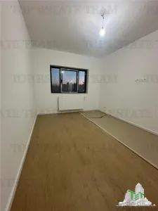 Casa insiruita 4 camere intrare Domnesti - Domnesti