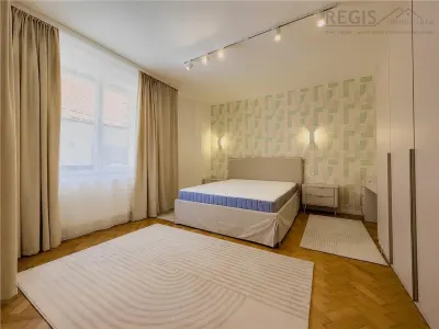 Apartament modern cu 2 camere ultracentral pe str Republicii - Brasov