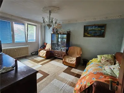 Apartament 3 camere decomandatStr. Uioara - Bucuresti