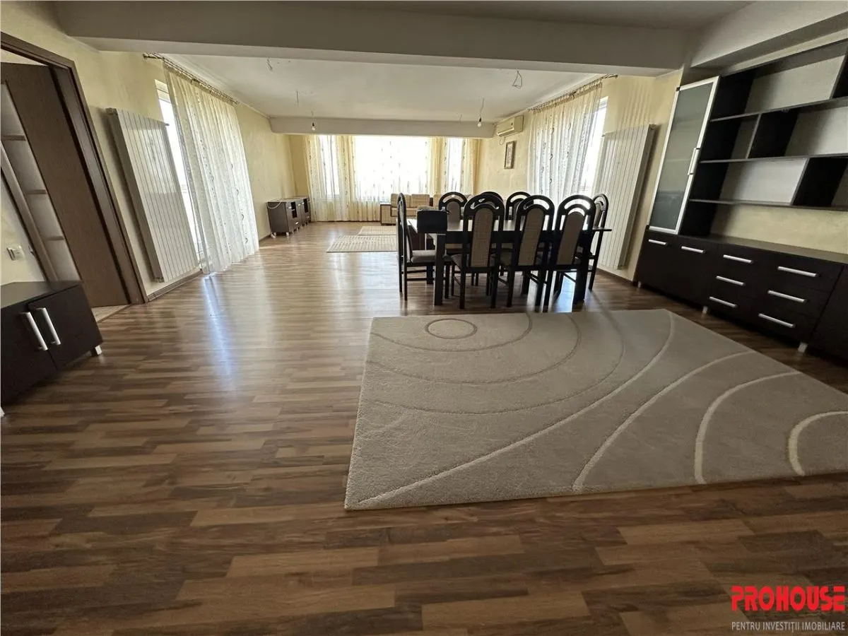 PENTHOUSE - Zona Arena Mall - 294mp - foto 1