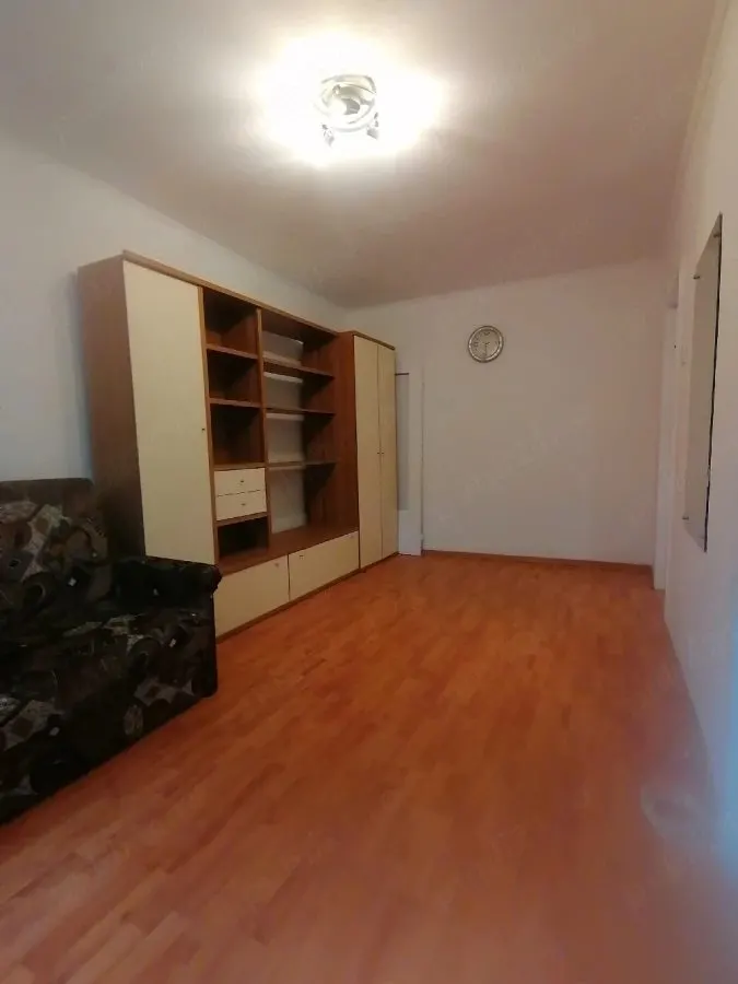 Garsoniera Racadau-pietonal,bloc apartamente,74500 Euro - foto 1