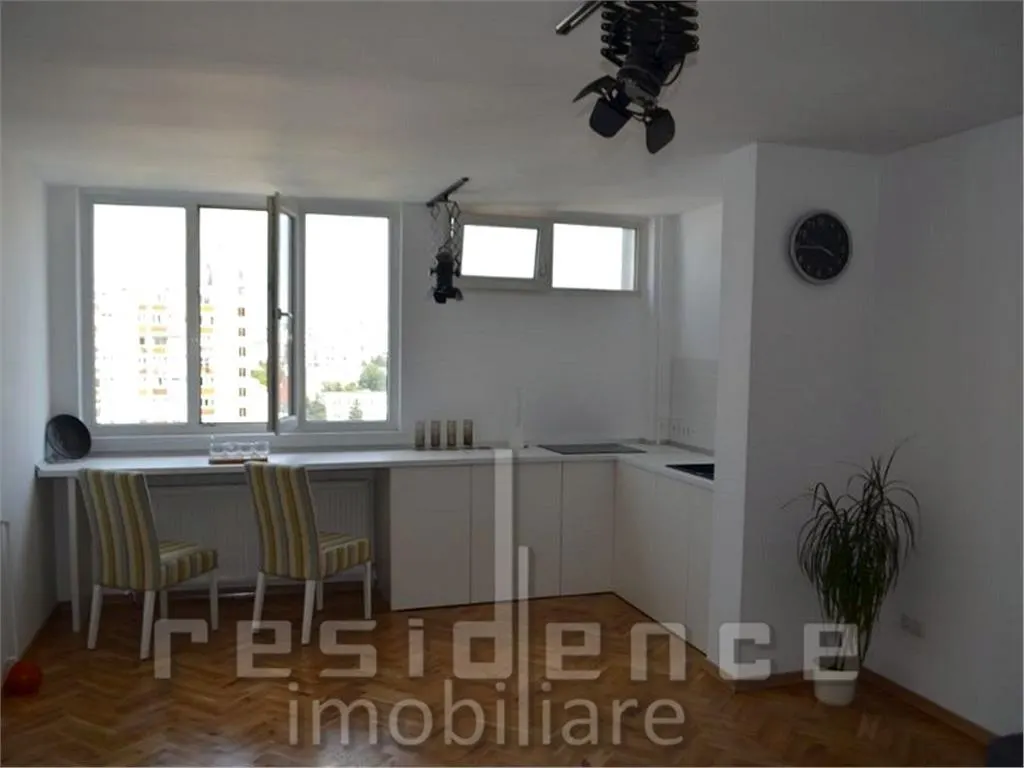 Renovata! Garsoniera moderna, Manastur, zona Piata Flora - foto 1