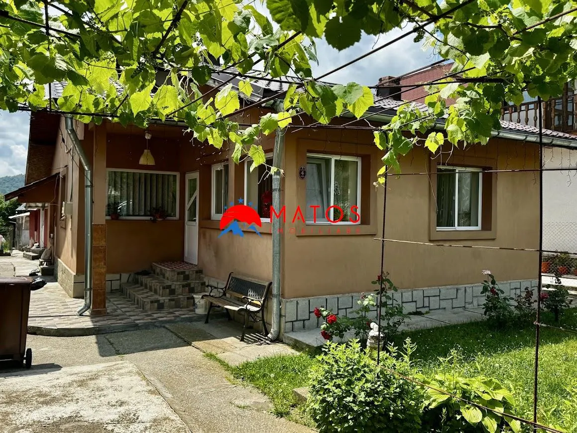 Casa de vanzare in Cornu, Prahova | 2 locuinte | Teren 1.387 mp | Comision 0% - foto 1