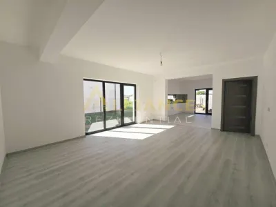 CASA COMUNA BERCENI - GATA DE MUTAT - COMISION 0% - foto 6