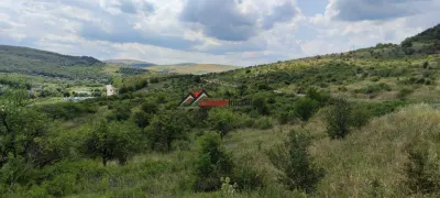 Teren Intravilan 586 mp în Rădaia ! Doar 29.000 â‚¬ ! Zonă în plina dezvoltare! - Baciu