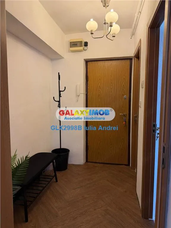 Apartament cu o camera de inchiriat nemobilat 1 Mai - foto 6