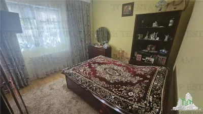 Apartament 4 camere bloc ''80 langa metrou/Piata Crangasi - foto 4